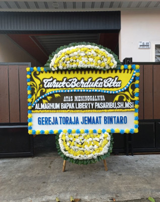 Papan Bunga Duka di Kadu Sirung